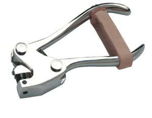 Pince à plomber avec fermeture à sangle